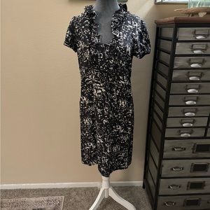 Preowned EUC - J. Crew Silk Navy/Off-White Print Shift Dress, Size 6